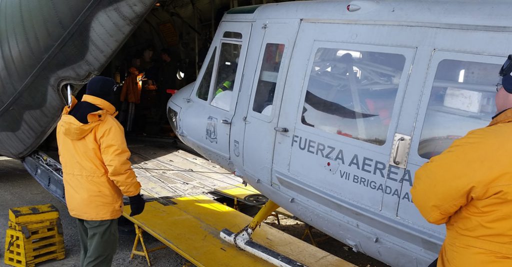 Campaña Antártica 2016-2017: Regresó al continente el Helicóptero Bell-212 de la Fuerza Aérea Argentina
