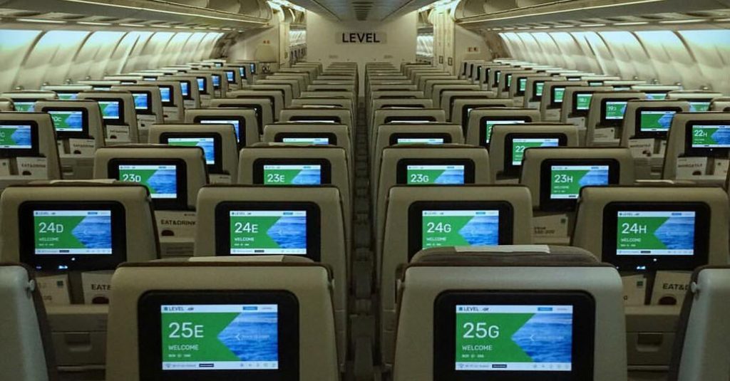 vuelos-baratos-low-cost-level-buenos-aires-barcelona-airbus-a330-hangarx