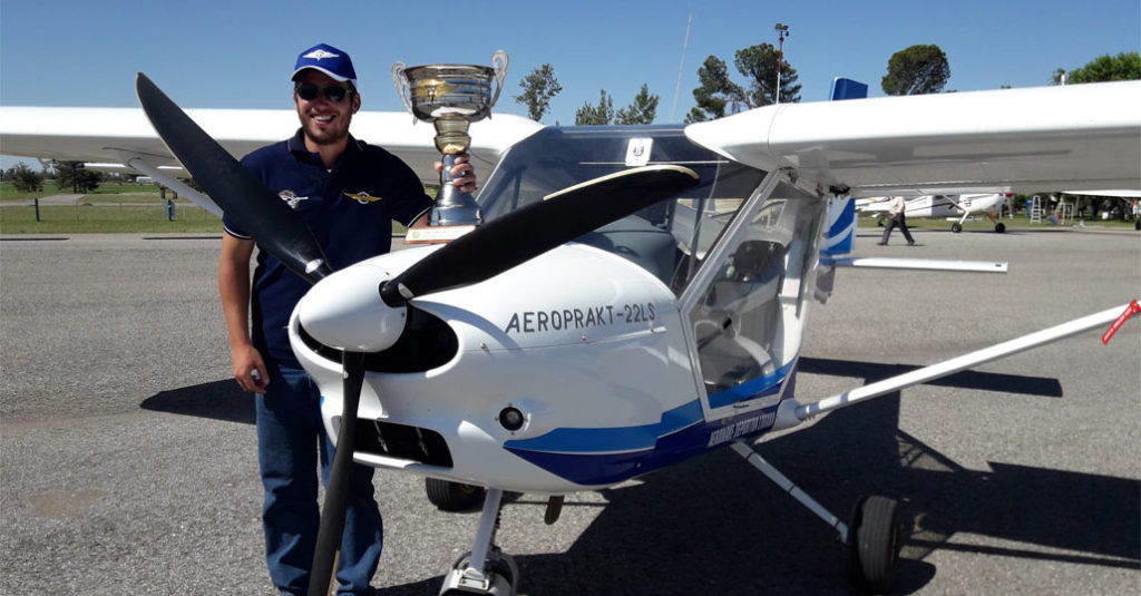 HANGAR X - Mauricio Dirrheimer del Aeroclub Ciudad de Paraná, se consagró Campeón Nacional de Aterrizajes de Precisión 2017 en el Aeroclub Bell Ville, Córdoba