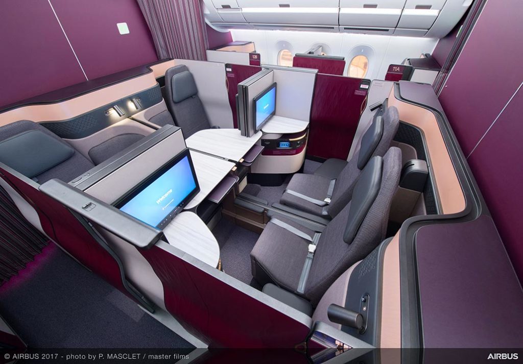 HANGAR X - Airbus entregó el primer A350-1000 a Qatar Airways