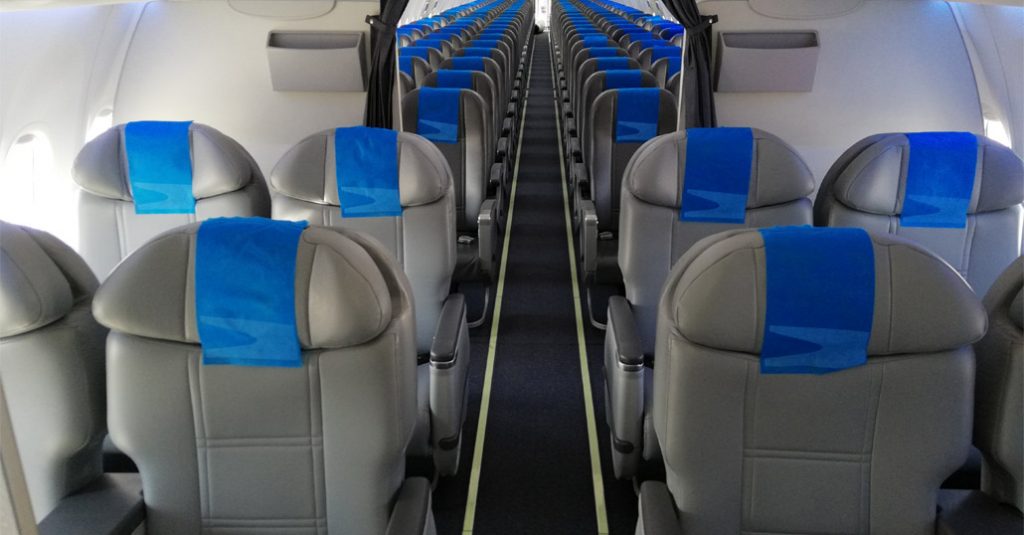HANGAR X - Aerolineas Argentinas Boeing 737 interior
