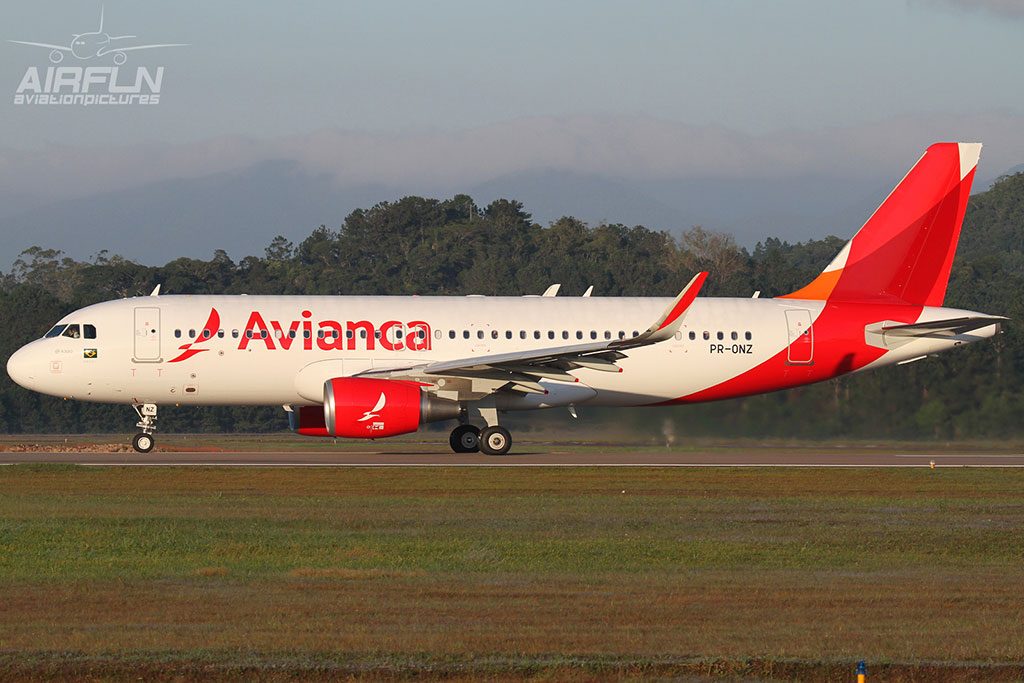 Airbus A320 - Avianca Argentina (todavía con matrícula brasilera)