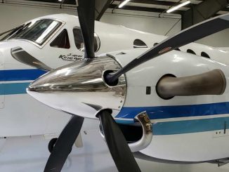 Beechcraft King Air 200 (Five composite blades system by Hartzell and Raisbeck)