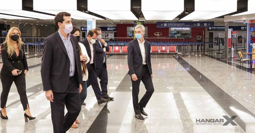 El gobierno controló operativo de testeo a pasajeros en el Aeropuerto de Ezeiza
