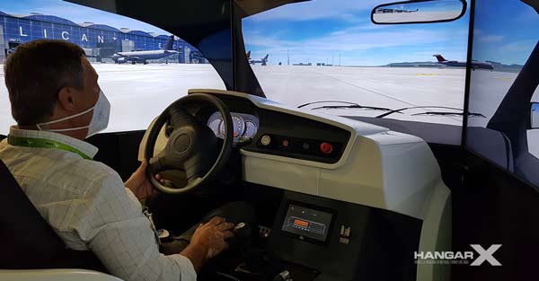 Aena instala Simulador de conducción para el área de maniobras en 13 aeropuertos de su red