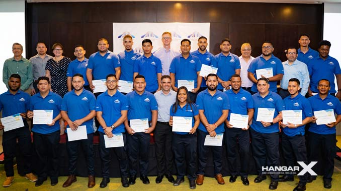 Nuevos Técnicos de Mantenimiento Aeronáutico egresaron de la Academia de Copa Airlines