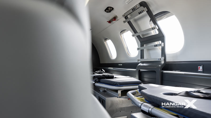 Interior del Embraer Phenom 300MED recientemente certificado por la FAA y EASA