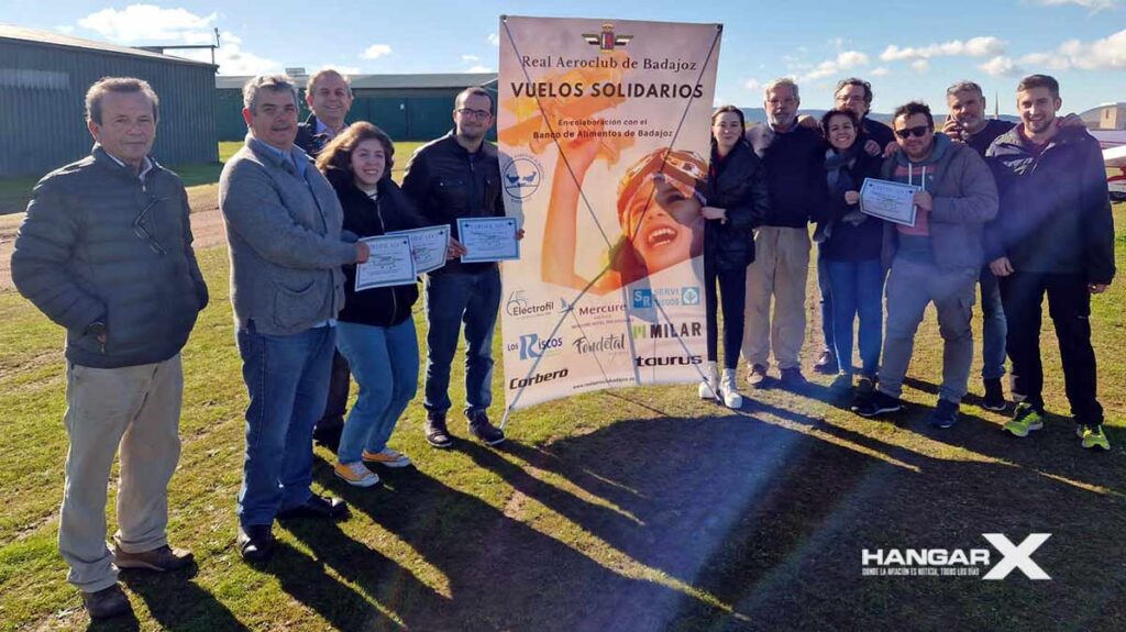 Experiencia de vuelo y solidaridad en el Real Aeroclub de Badajoz