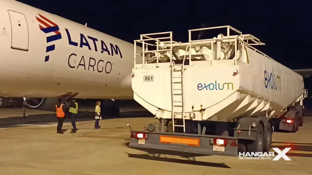 LATAM realizó su primer vuelo internacional con Combustible Sostenible de Aviación (SAF)