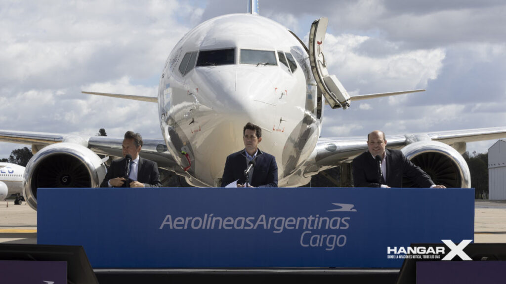 Aerolíneas Argentinas Cargo presentó su primer avión