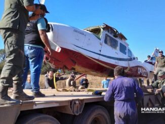 Entregan avión recuperado del narcotráfico para prácticas educativas en Chaco
