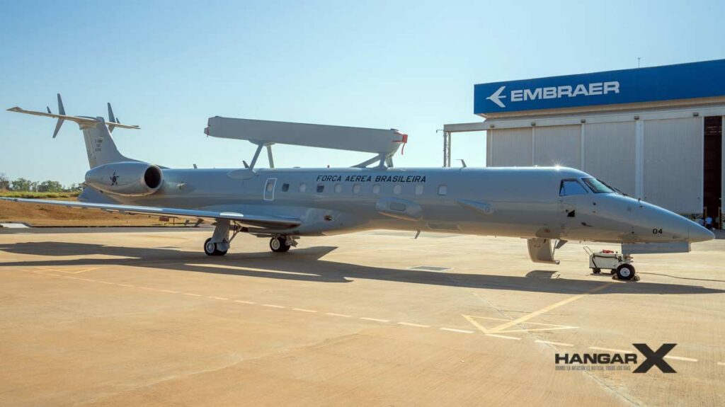 Embraer entrega a la FAB un E-99M para Misiones de Vigilancia y Reconocimiento Aéreo