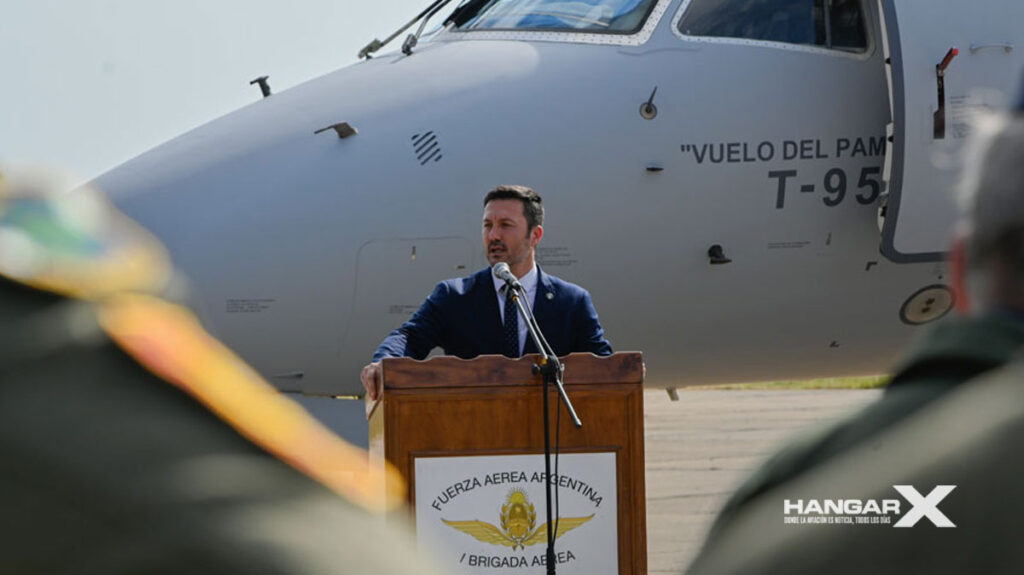 Fuerza Aérea Argentina recibe el primer Embraer ERJ-140LR