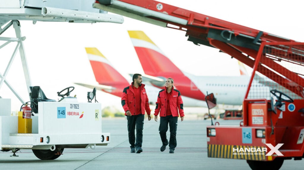 Iberia y sindicatos alcanzan histórico acuerdo para el futuro del handling en España