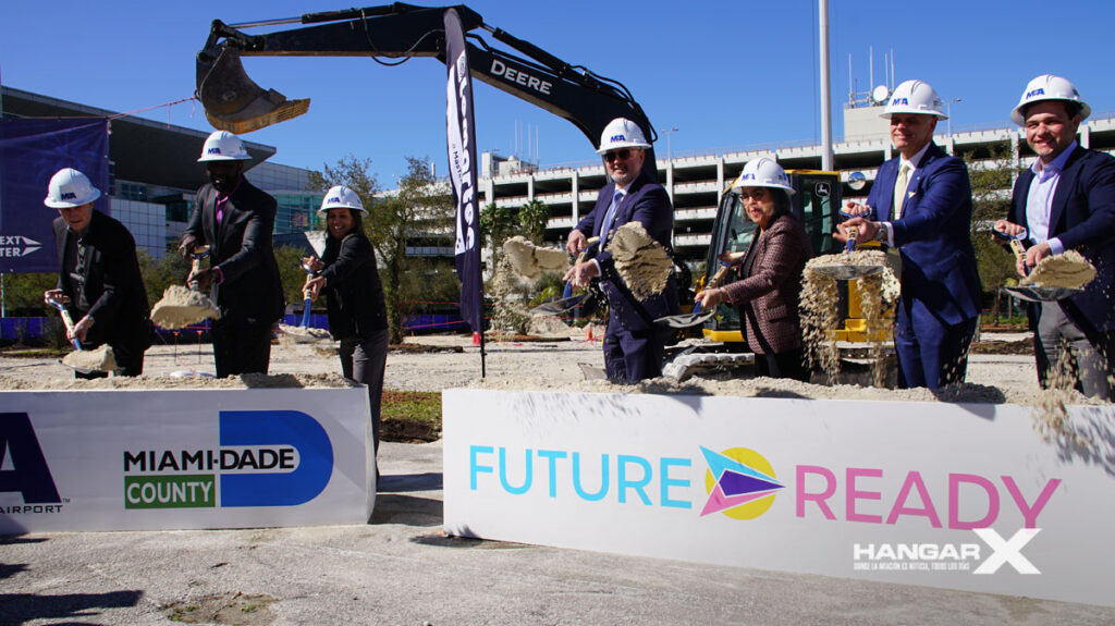 Inauguración de las obras para el nuevo estacionamiento del Aeropuerto Internacional de Miami