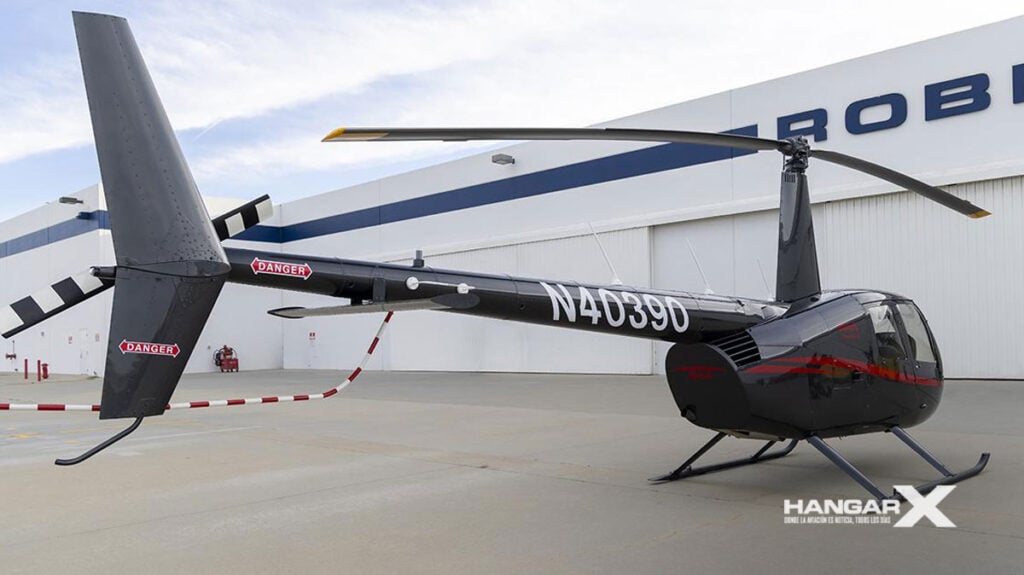 Robinson Helicopter recibe certificación para el nuevo empenaje del R44