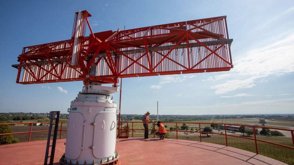 eana-integro-un-nuevo-radar-al-sistema-de-vigilancia-de-transito-aereo-10-2024