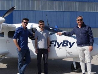 Entrega del Tecnam P2006T NG a FlyBy Aviation Academy en España