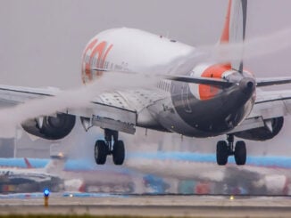 Avión Boeing 737-800 de GOL Linhas Aéreas despegando, ilustrando los nuevos vuelos directos entre Río de Janeiro y Mendoza en 2026