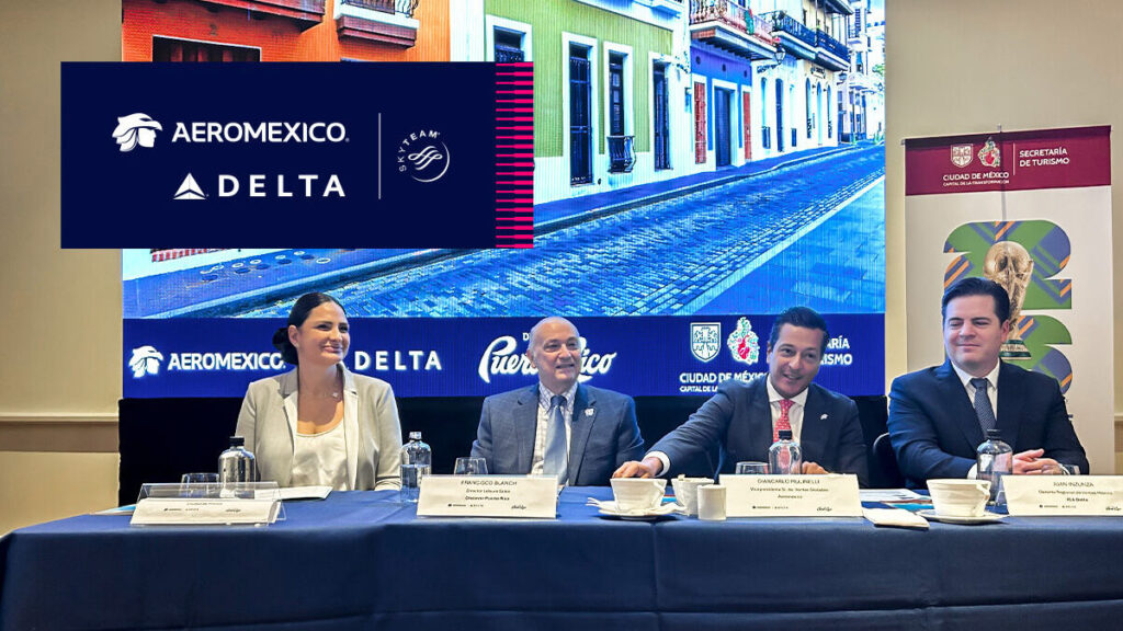 Ejecutivos de Aeroméxico y Delta Air Lines durante la presentación oficial de la nueva ruta Ciudad de México – San Juan, Puerto Rico, en conferencia de prensa.