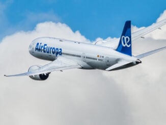 Avión Boeing 787 de Air Europa en vuelo, refuerzo de la ruta Madrid - Santo Domingo en Navidad 2025