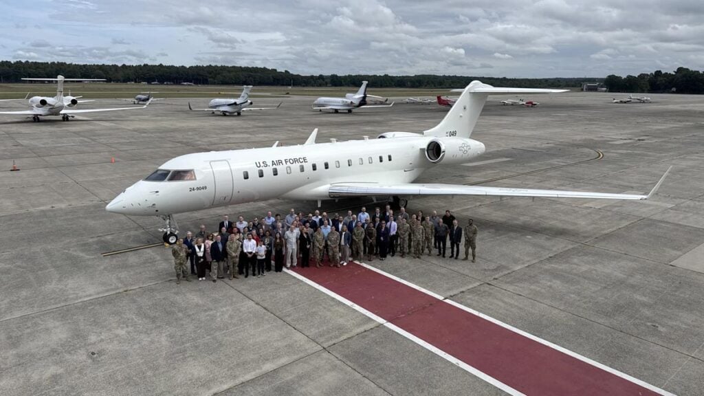Bombardier entrega a la Fuerza Aérea de EE.UU. su noveno E-11A BACN en Hanscom AFB