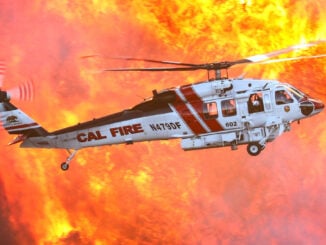 Helicóptero Sikorsky FIREHAWK de CAL FIRE combatiendo incendios forestales en California