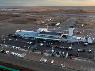 Vista aérea del Aeropuerto Internacional de Río Grande, que cerrará temporalmente en 2026 por obras de modernización en pista y plataforma.