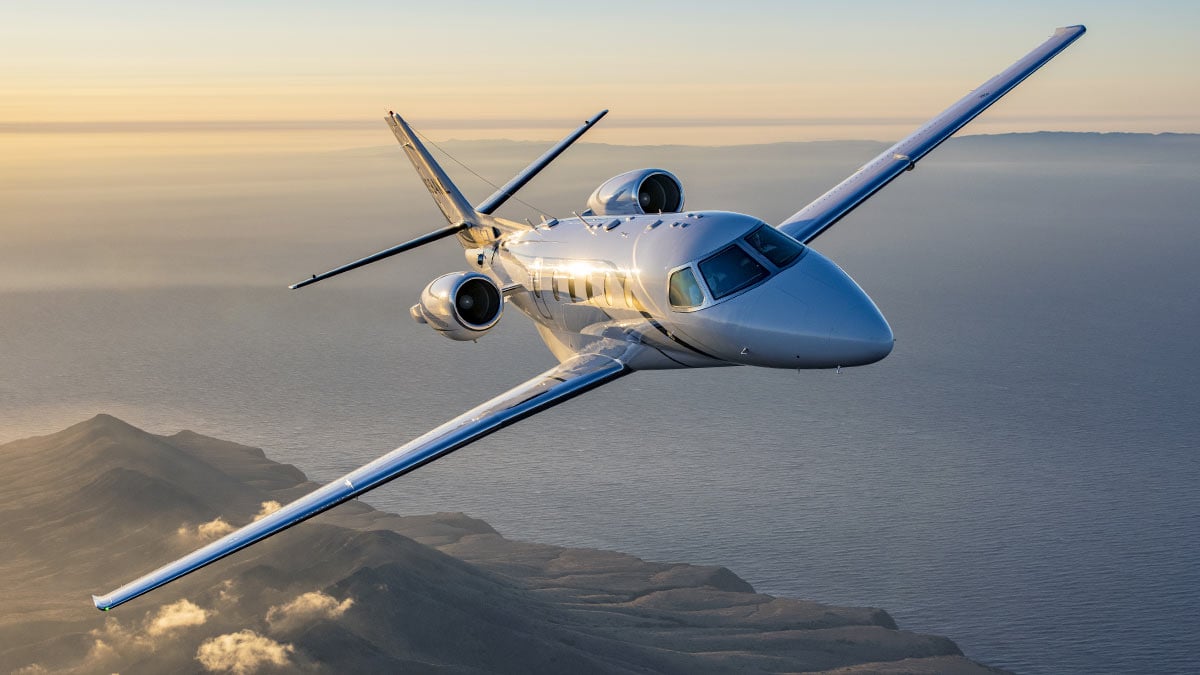 El nuevo Cessna Citation Ascend durante un vuelo de prueba tras recibir la certificación de la FAA.