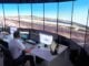 Simuladores avanzados para entrenamiento de controladores aéreos en España con pantallas 4K y sistemas radar