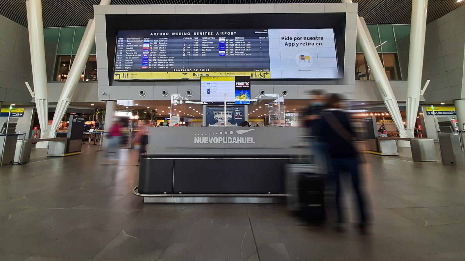 Eficiencia récord: Por qué el Aeropuerto de Santiago es hoy el más puntual del mundo