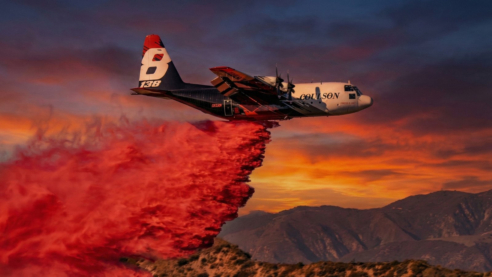 Seguridad vs. Urgencia: La realidad técnica del combate aéreo de incendios nocturno en Chile