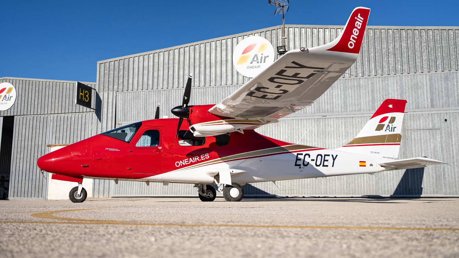 One Air Aviation incorpora el Tecnam P2006T NG y consolida su flota de entrenamiento en España