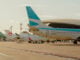 Aviones comerciales estacionados en la plataforma del Aeroparque Jorge Newbery, cabecera del puente aéreo con Uruguay